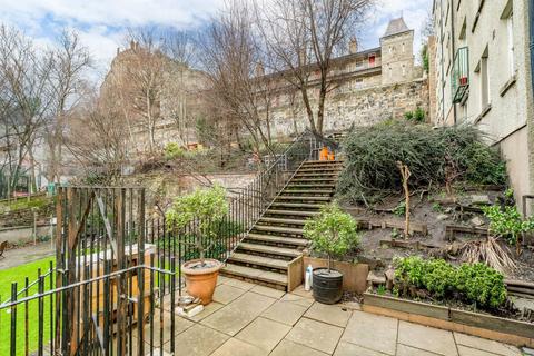 undefined, Castle Wynd South, Grassmarket, Edinburgh