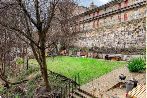 undefined, Castle Wynd South, Grassmarket, Edinburgh