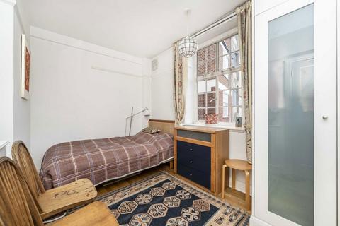 2 bedroom flat for sale, Coram Street, London WC1N