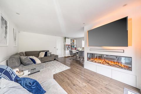 5 bedroom detached house for sale, Boundary Close, Henlow, SG16