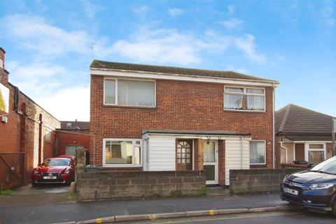 undefined, Ferndale Road, Swindon SN2