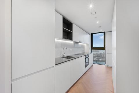3 bedroom apartment to rent, One Thames Quay, 222 Marsh Wall
