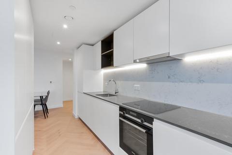 3 bedroom apartment to rent, One Thames Quay, 222 Marsh Wall