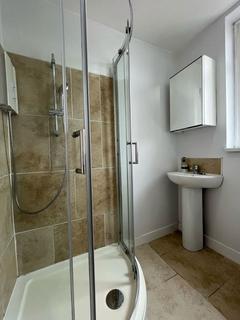 3 bedroom semi-detached house to rent, Bloomfield Road, Blackpool, Lancashire