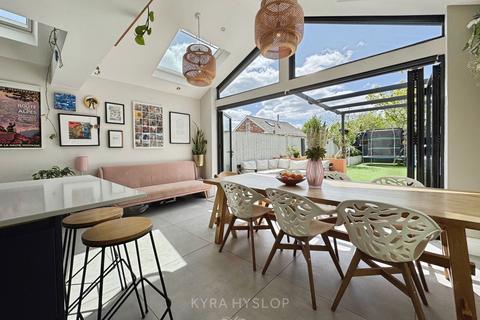 4 bedroom end of terrace house for sale, Alexandra Terrace, Exeter EX5