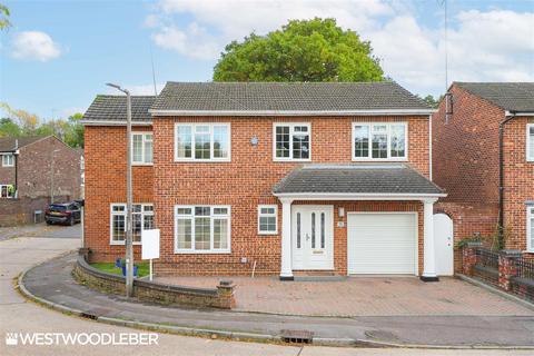 4 bedroom detached house for sale, Crooked Way, Waltham Abbey EN9