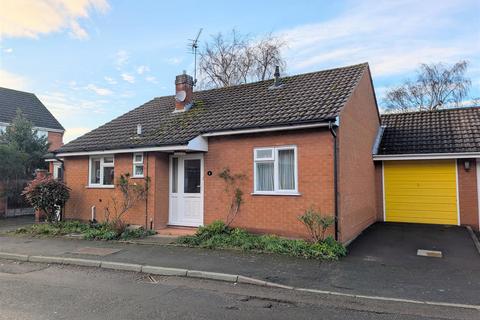 2 bedroom bungalow for sale, 1 Manor Park, Pontesbury, Shrewsbury, SY5 0RH