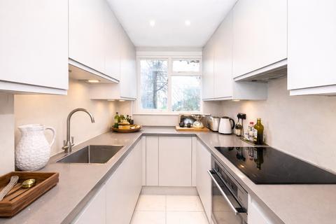 1 bedroom apartment to rent, Blenheim Crescent, W11