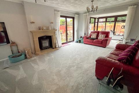 4 bedroom bungalow for sale, Ash Tree Road, Burnham-on-Sea, Somerset, TA8