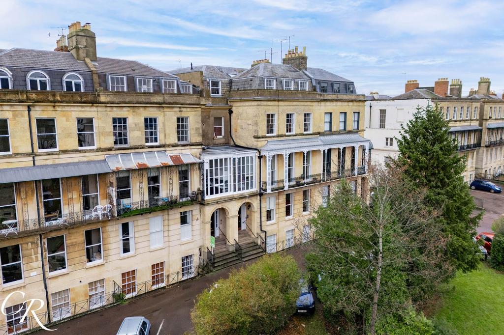 Gl50 1lr Lansdown Place, Cheltenham GL50 1 bed flat - £160,000