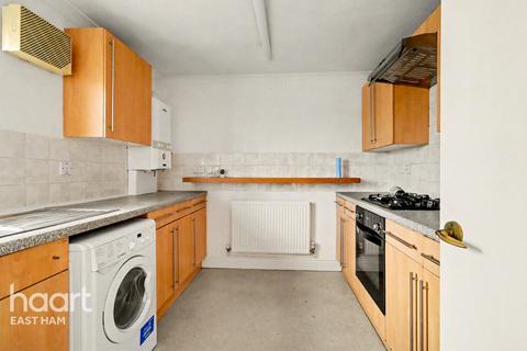 1 bedroom flat for sale, Victoria Avenue, London