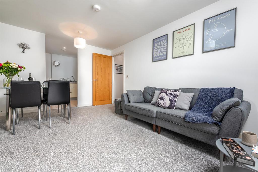 Living area.jpg