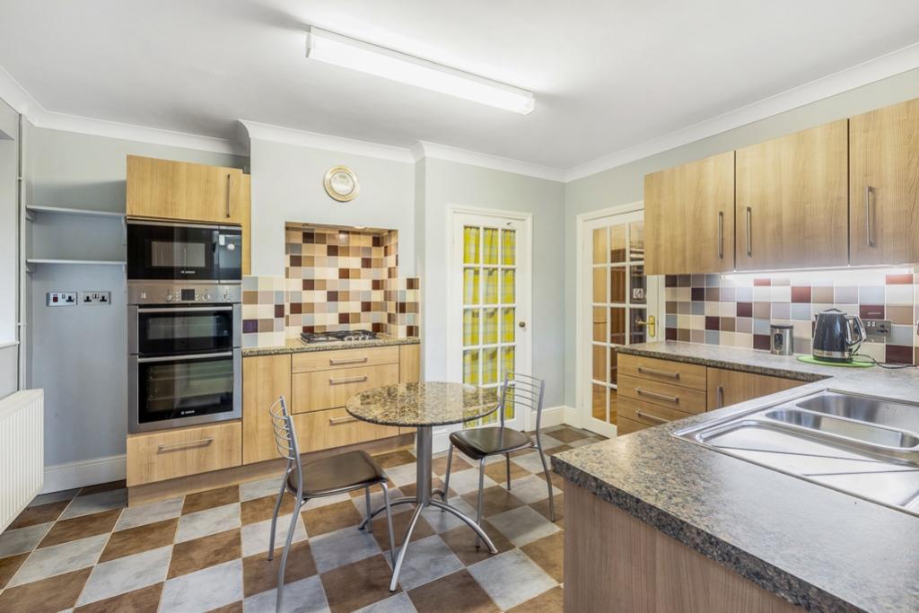32 Windsor Avenue (Holbeach)-22