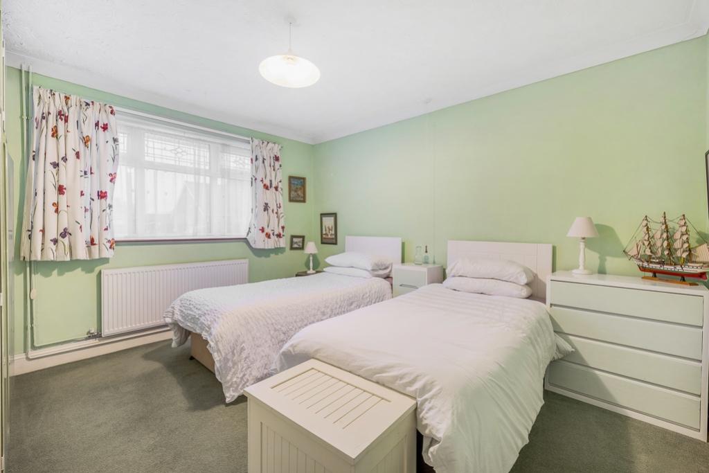 32 Windsor Avenue (Holbeach)-15