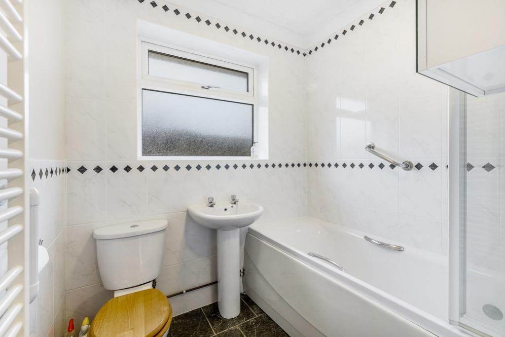 32 Windsor Avenue (Holbeach)-20