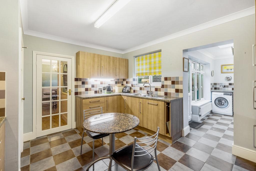 32 Windsor Avenue (Holbeach)-23