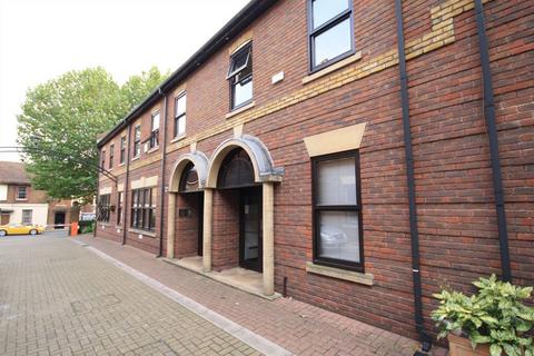 undefined, Mount Mews, Hampton TW12