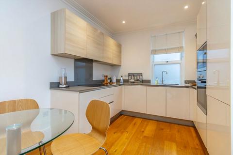 undefined, Mount Mews, Hampton TW12