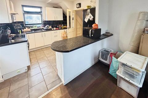 3 bedroom semi-detached house to rent, Pawley Gardens, Leicestershire LE2