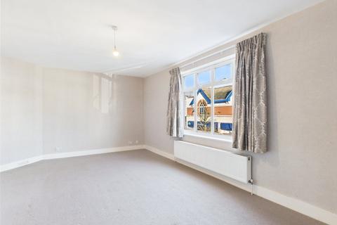 3 bedroom apartment to rent, High Street, Walton-On-Thames