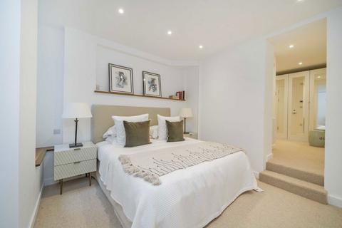 2 bedroom flat to rent, Lacy Road, London SW15