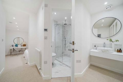2 bedroom flat to rent, Lacy Road, London SW15