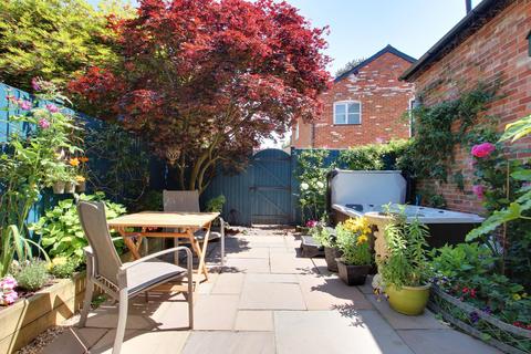 3 bedroom cottage for sale, High Street, Lyndhurst, SO43