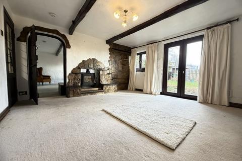 3 bedroom terraced house for sale, 6 Moss Side, Bury, Lancashire, BL8 3DN
