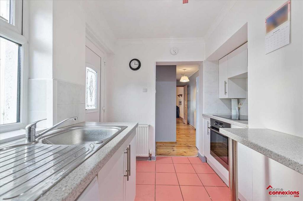 Breakfasting Kitchen