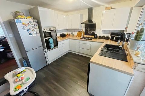 3 bedroom semi-detached house for sale, Harwood Avenue, Branston, Burton-on-Trent, DE14
