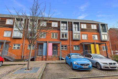 4 bedroom terraced house for sale, Crossley Road, Worcester, Worcestershire, WR5