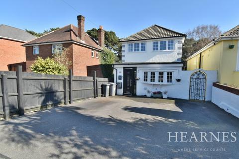 undefined, Pine Vale Crescent, Bournemouth, BH10