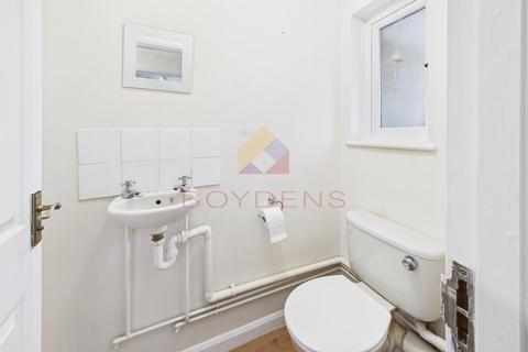 undefined, Broadway, Witham CM8