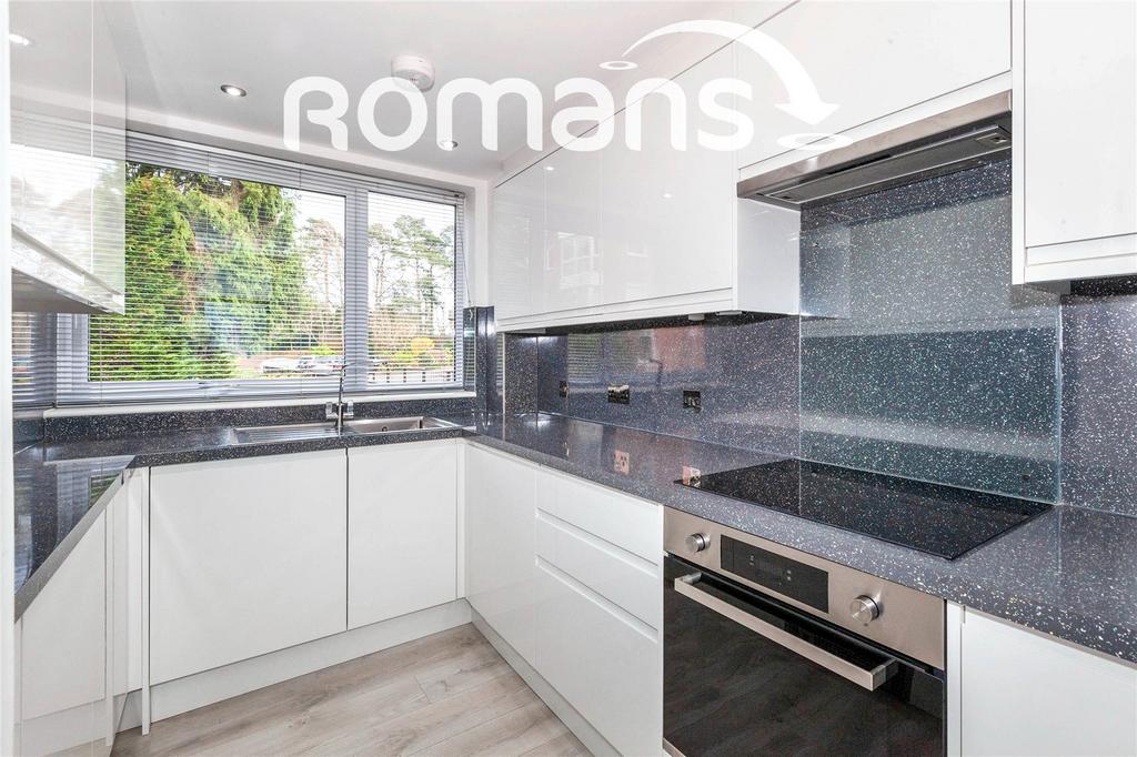 3.Kitchen