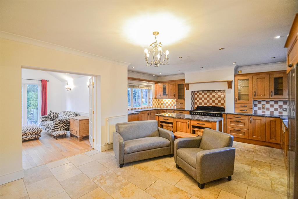 Dining Kitchen &amp; Sitting Room