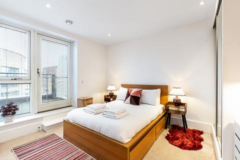 3 bedroom flat to rent,  Holloway Rd, London N7