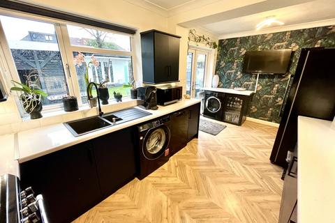 undefined, Bridge Road, Chessington, Surrey. KT9 2EX