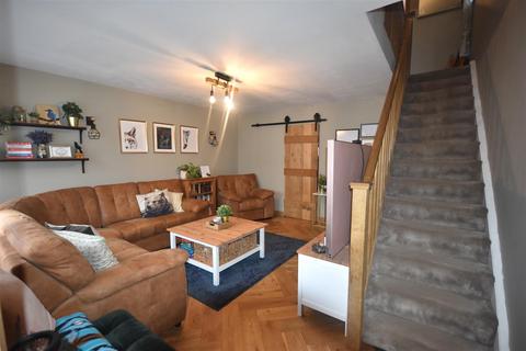 3 bedroom semi-detached house for sale, River View, Hook, Goole