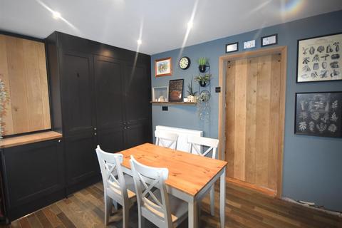 3 bedroom semi-detached house for sale, River View, Hook, Goole