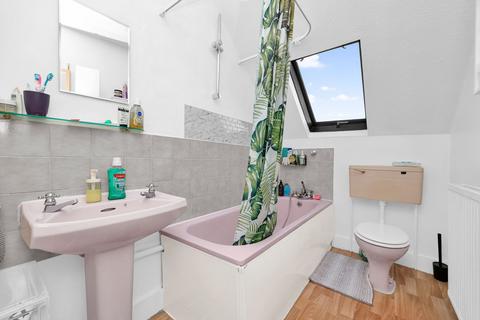 1 bedroom flat for sale, Palmerston Road, London, N22