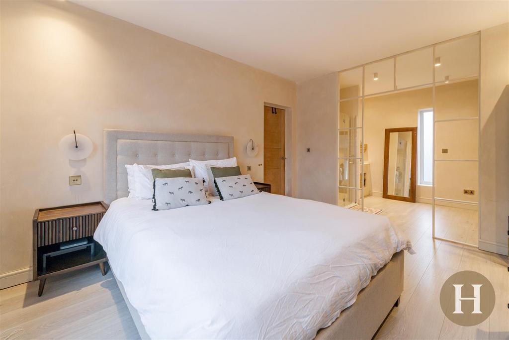 Hadleigh Estate Agents-42.jpg