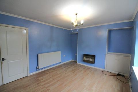 3 bedroom end of terrace house to rent, Denewood Crescent, Nottingham