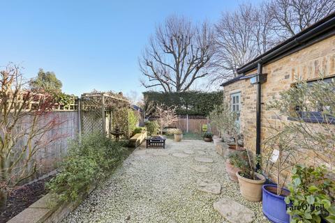 undefined, Russell Road, Buckhurst Hill, IG9