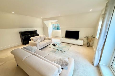 undefined, Uxbridge Road, Stanmore HA7