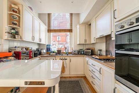 2 bedroom flat to rent, Harrington Gardens, South Kensington, London