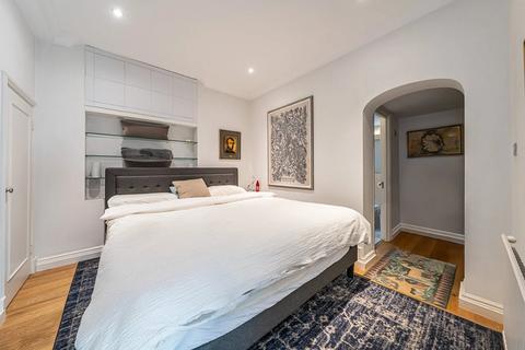 2 bedroom flat to rent, Harrington Gardens, South Kensington, London