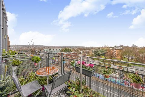2 bedroom flat for sale, Mary Seacole Court, Dog Kennel Hill, London, SE22