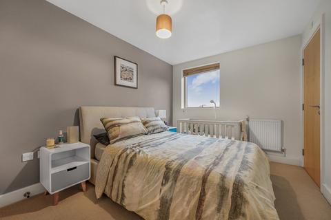 2 bedroom flat for sale, Mary Seacole Court, Dog Kennel Hill, London, SE22