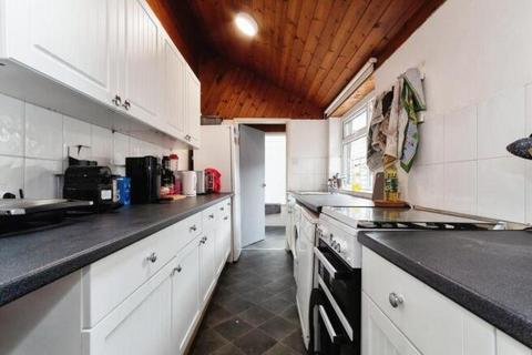 Frederick Grove, Nottingham, Nottinghamshire, NG7
