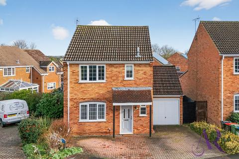 3 bedroom detached house for sale, Thomas Drive, Newport Pagnell